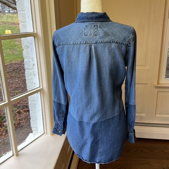 Rails 2 Tone Tencel Denim Chambray Button Down Size S - Picture 5 of 10